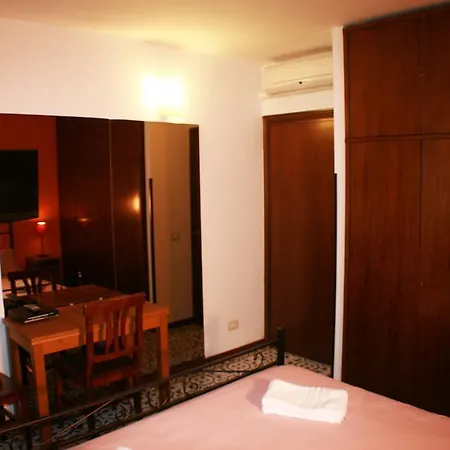 Macao 2* Rome